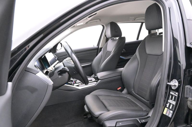 BMW 330 bild 10