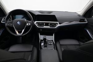 BMW 330 bild 6