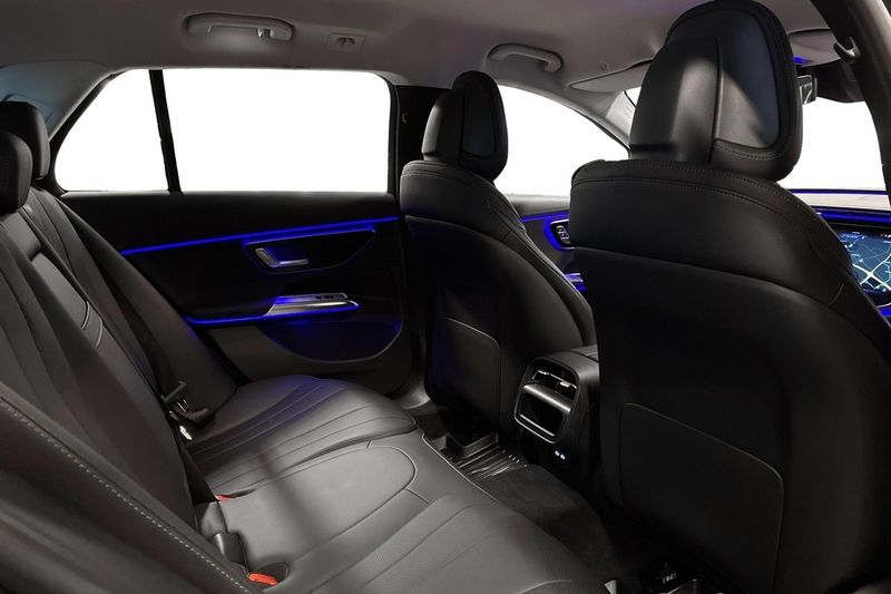 Mercedes E300 bild 18