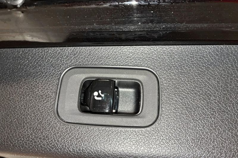 Mercedes E300 bild 21