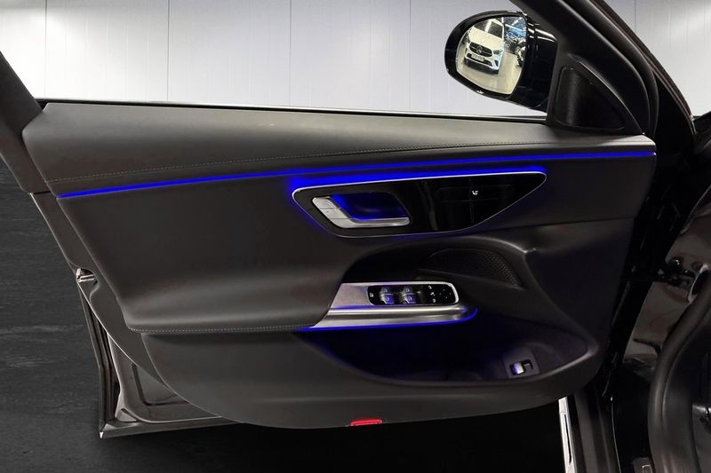 Mercedes E300 bild 13