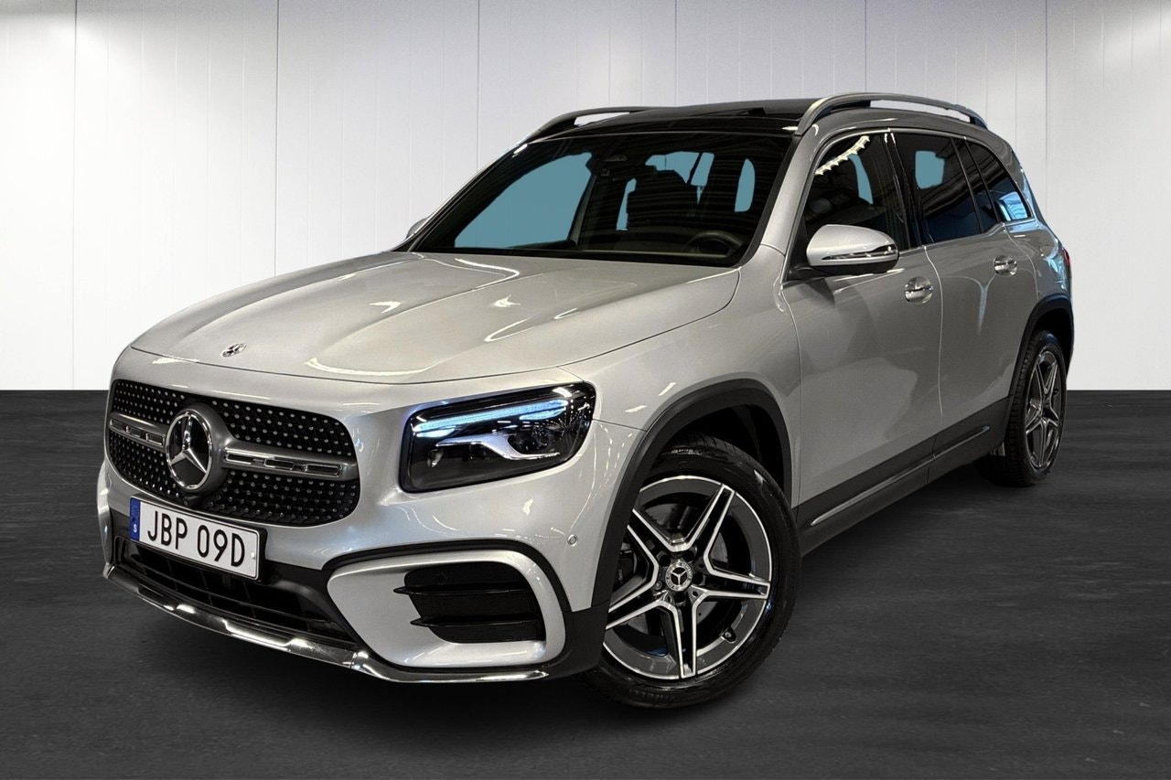 Mercedes GLB220