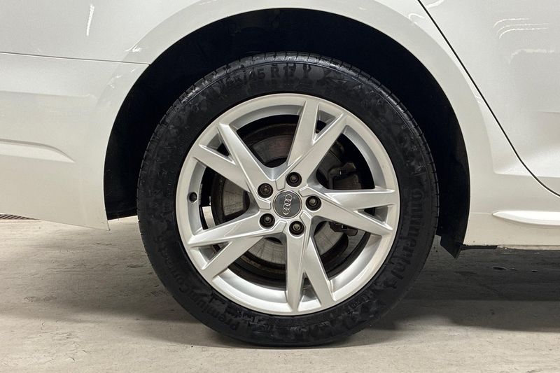 Audi A4 bild 10