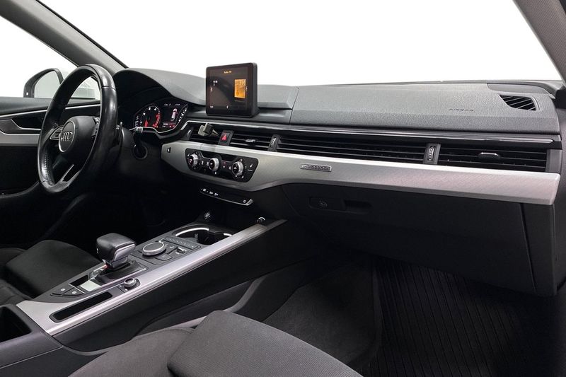 Audi A4 bild 15