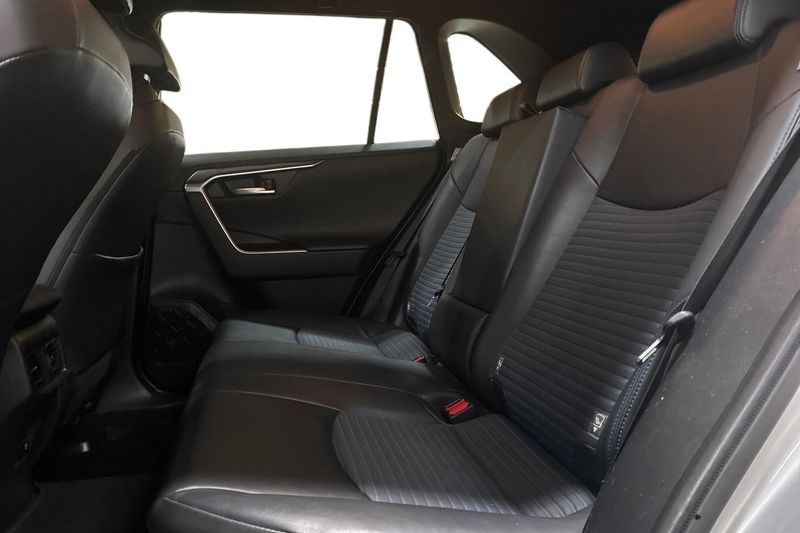 Toyota RAV4 bild 13