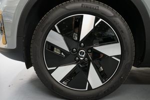 Volvo EX40 bild 18