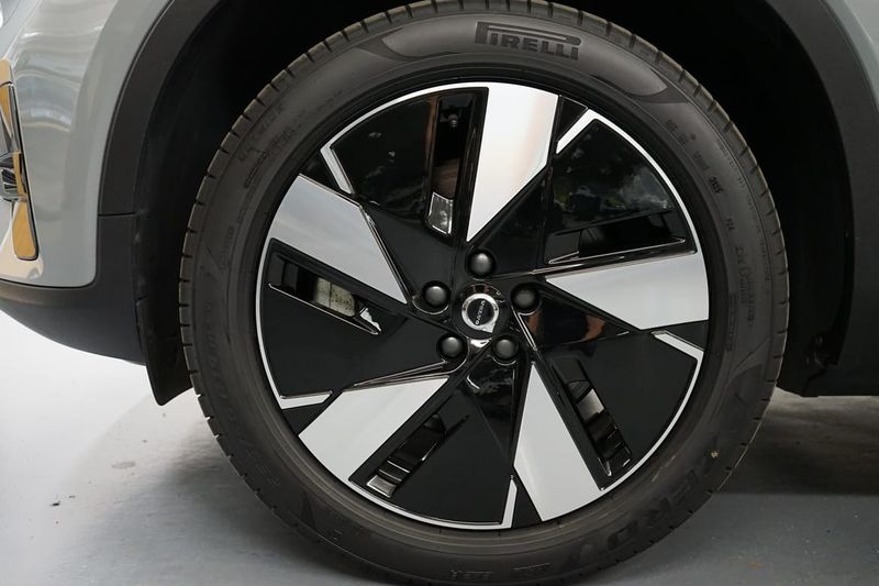 Volvo EX40 bild 18