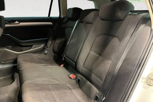 Volkswagen Passat bild 14