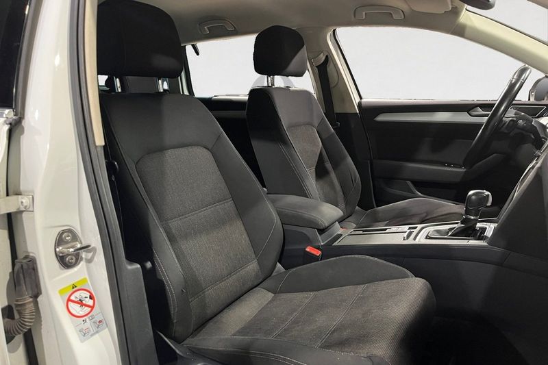 Volkswagen Passat bild 15