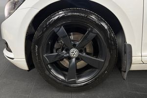 Volkswagen Passat bild 16