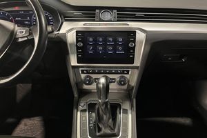 Volkswagen Passat bild 12