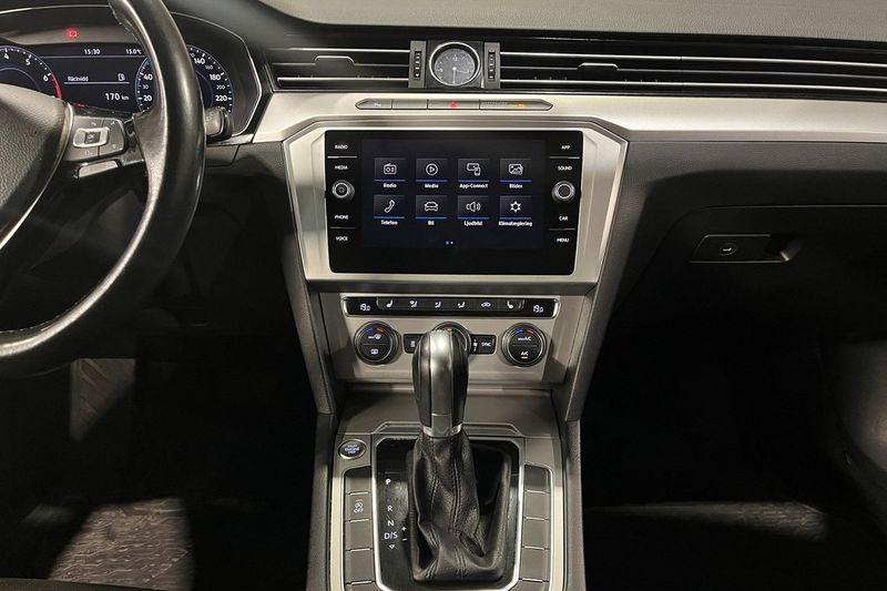 Volkswagen Passat bild 12