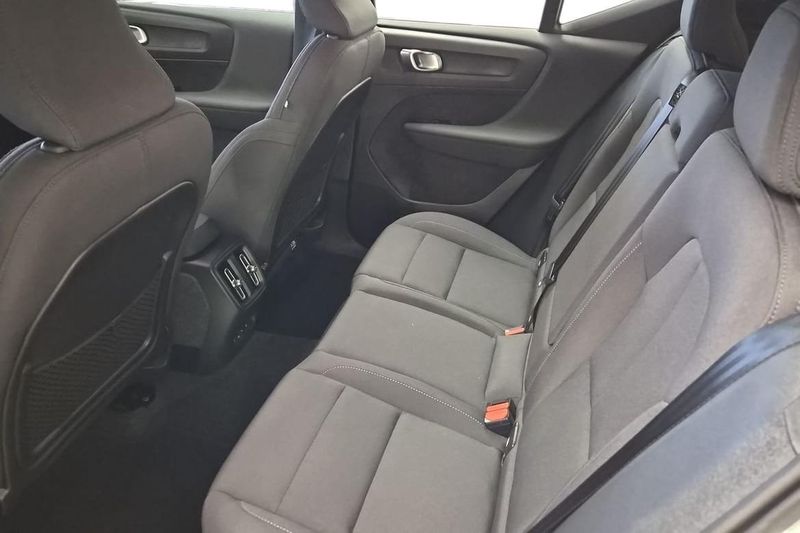 Volvo EX40 bild 13