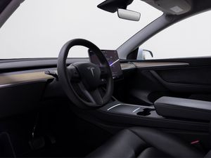 Tesla Model Y bild 9