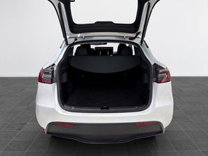 Tesla Model Y bild 16