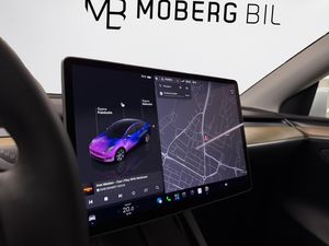 Tesla Model Y bild 12