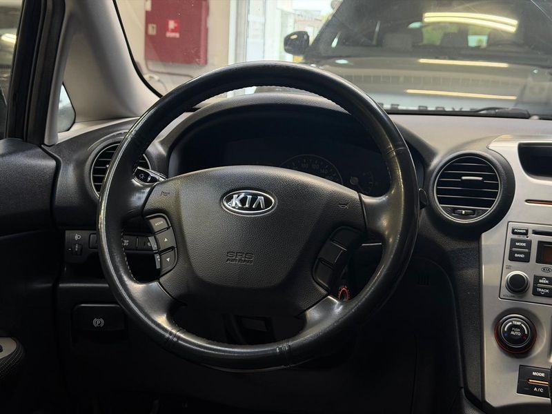Kia Carens bild 9