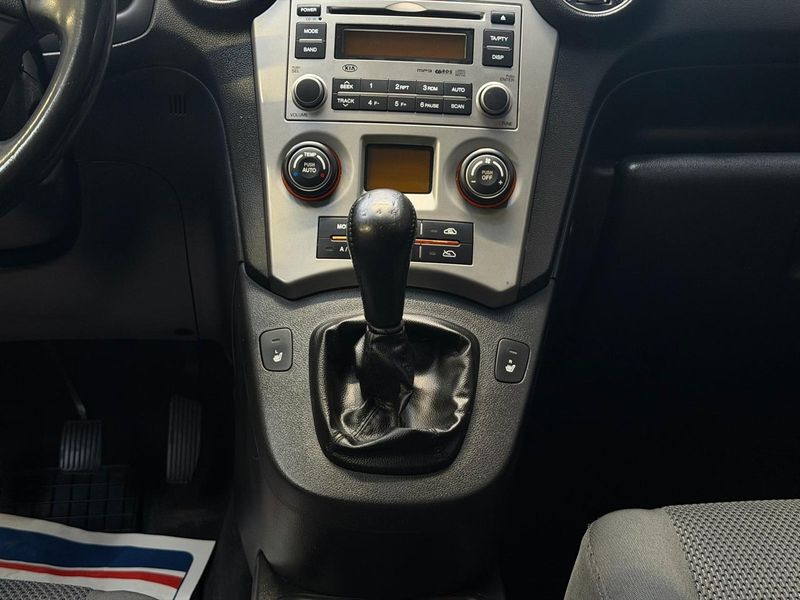 Kia Carens bild 12