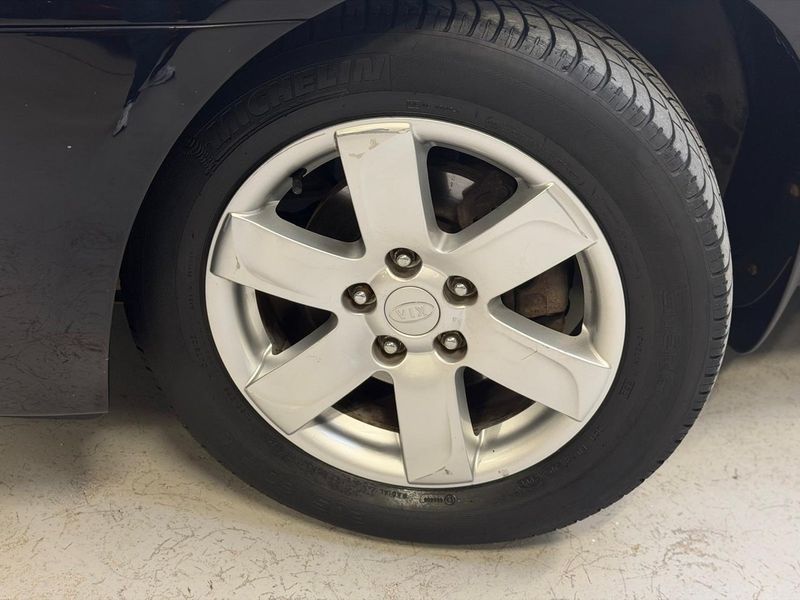 Kia Carens bild 18