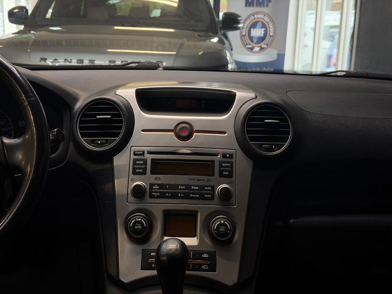 Kia Carens bild 11