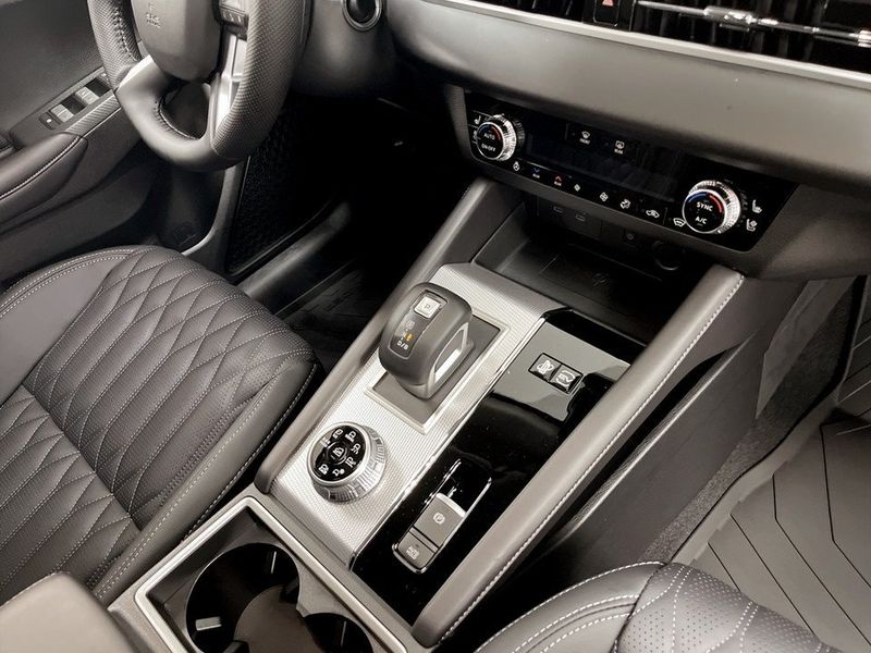 Mitsubishi Outlander bild 11