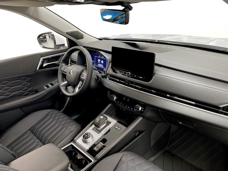 Mitsubishi Outlander bild 12