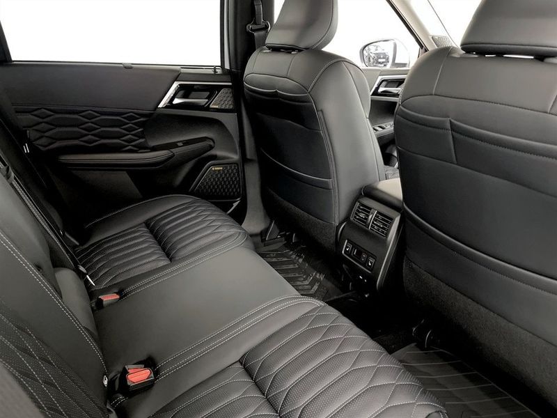 Mitsubishi Outlander bild 7