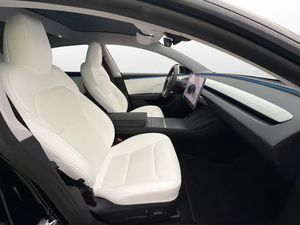 Tesla Model 3 bild 17