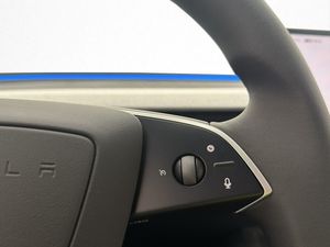 Tesla Model 3 bild 31