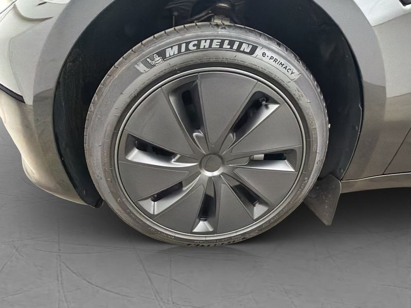 Tesla Model 3 bild 20