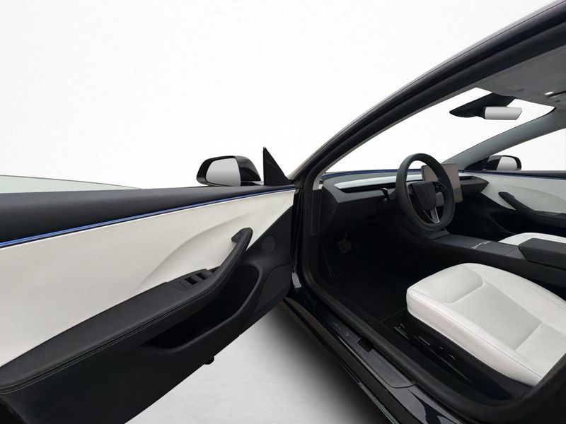 Tesla Model 3 bild 11