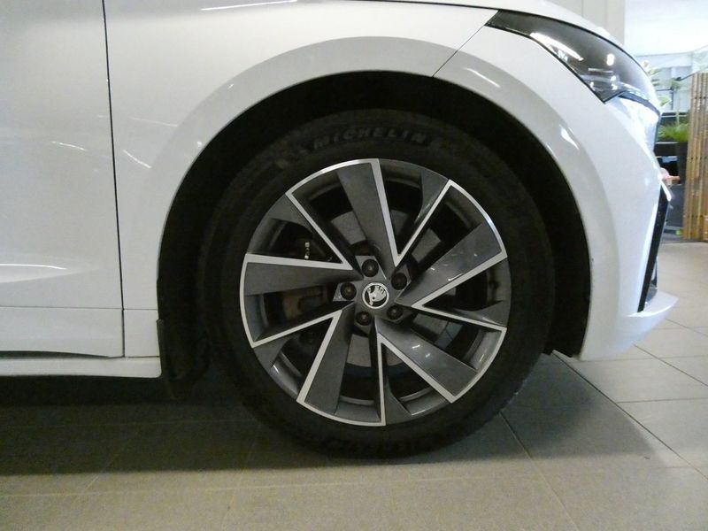 Skoda Enyaq bild 5