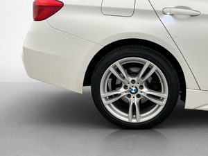 BMW 320 bild 28