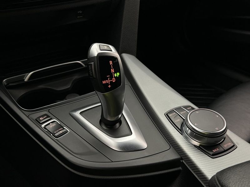 BMW 320 bild 20