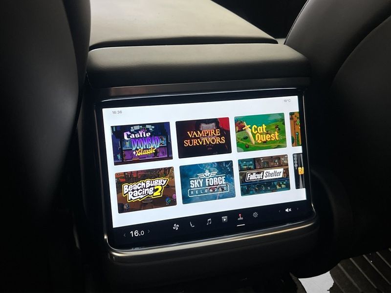 Tesla Model S bild 32