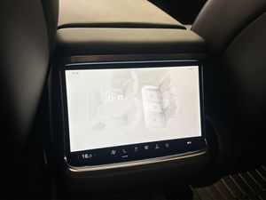 Tesla Model S bild 31