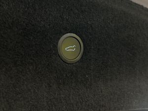 Tesla Model S bild 33