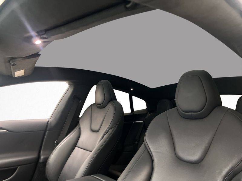 Tesla Model S bild 12