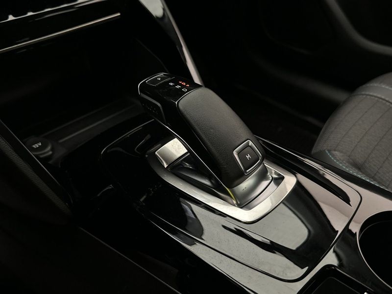 Peugeot 208 bild 24