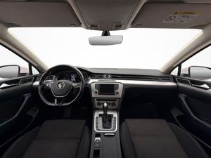 Volkswagen Passat bild 14