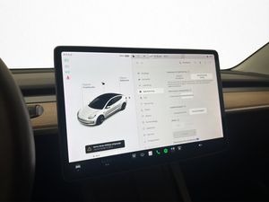 Tesla Model 3 bild 21