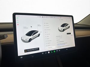 Tesla Model 3 bild 22
