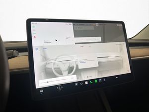 Tesla Model 3 bild 19