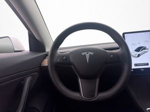 Tesla Model 3 bild 15