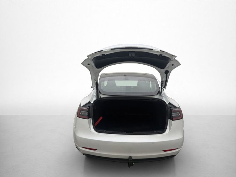 Tesla Model 3 bild 27