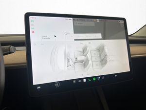 Tesla Model 3 bild 20