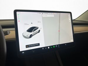 Tesla Model 3 bild 17