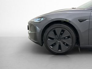 Tesla Model 3 bild 35