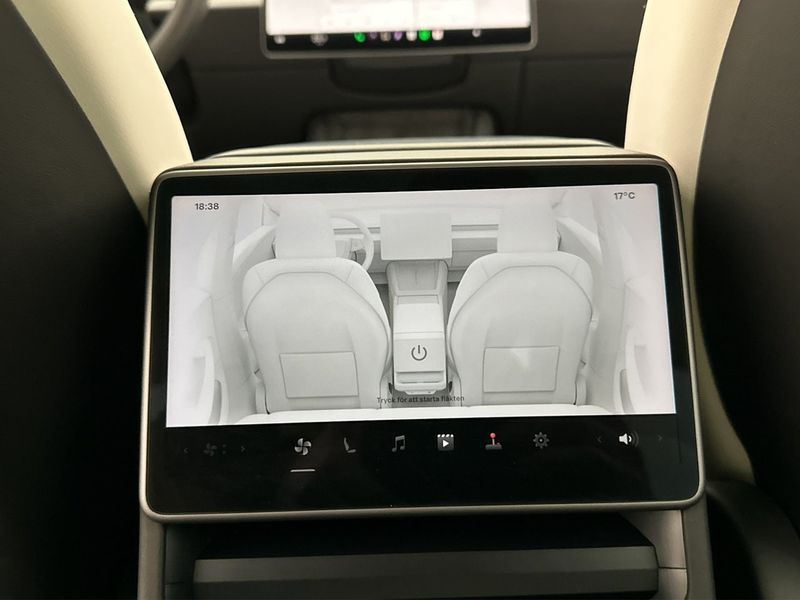 Tesla Model 3 bild 30