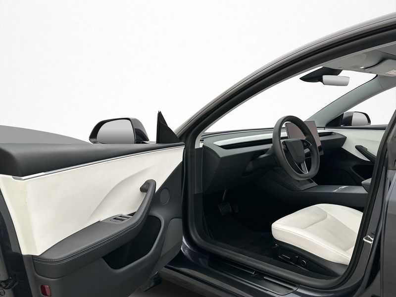 Tesla Model 3 bild 13